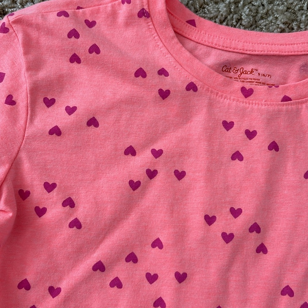 Cat & Jack | Girls Heart Shirt Bundle - Picture 10 of 11